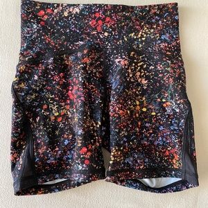 Lululemon Train Times Shorts Sz 4